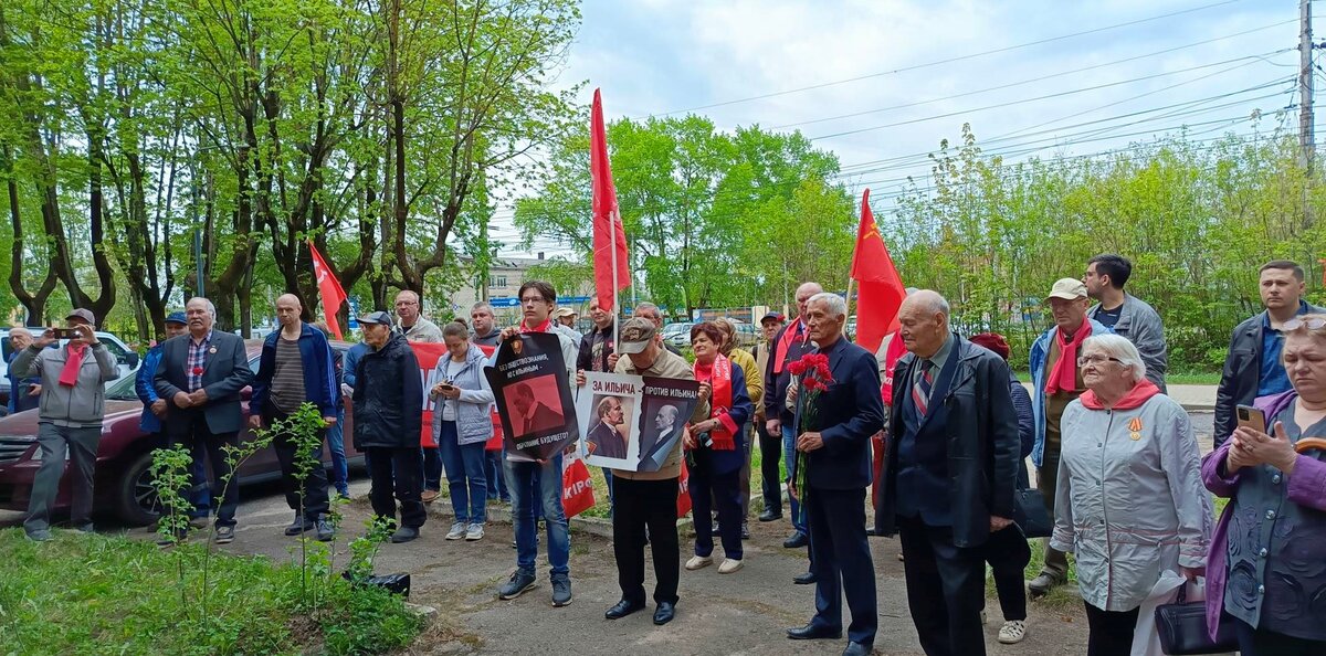 Первомай шагает по планете | Марина Костина | Дзен