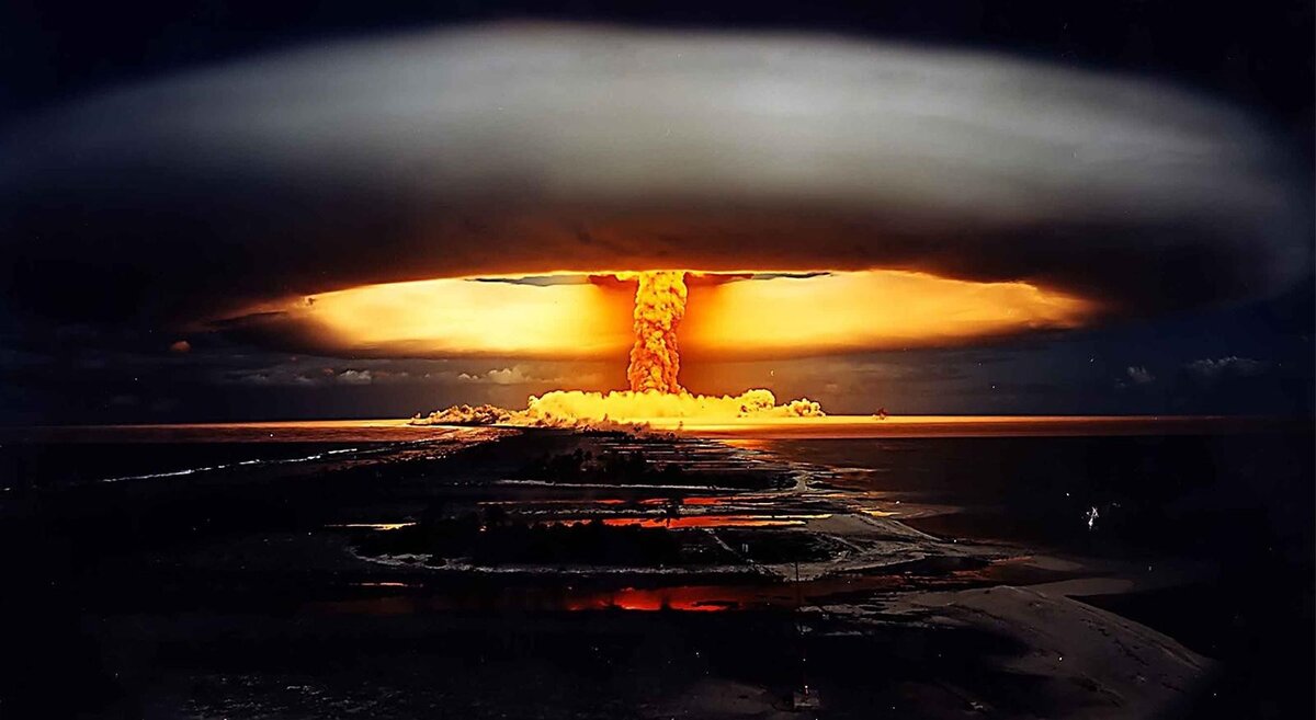 это стратегический термоядерный взрыв