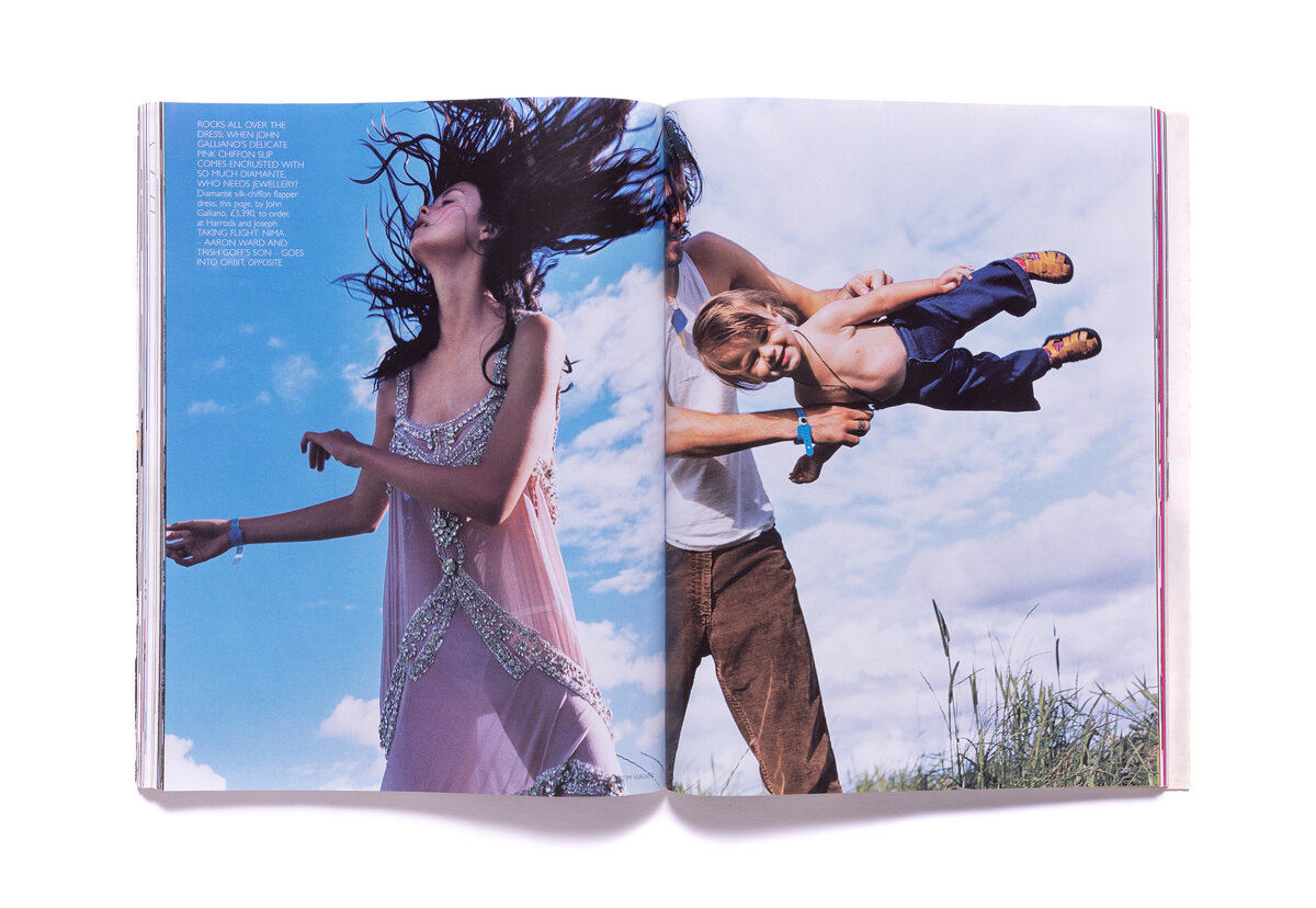  Tim Walker - Earth Girls British Vogue, 1998.