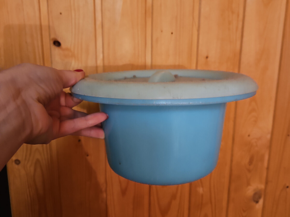 Вот такой простой горшок с крышкой