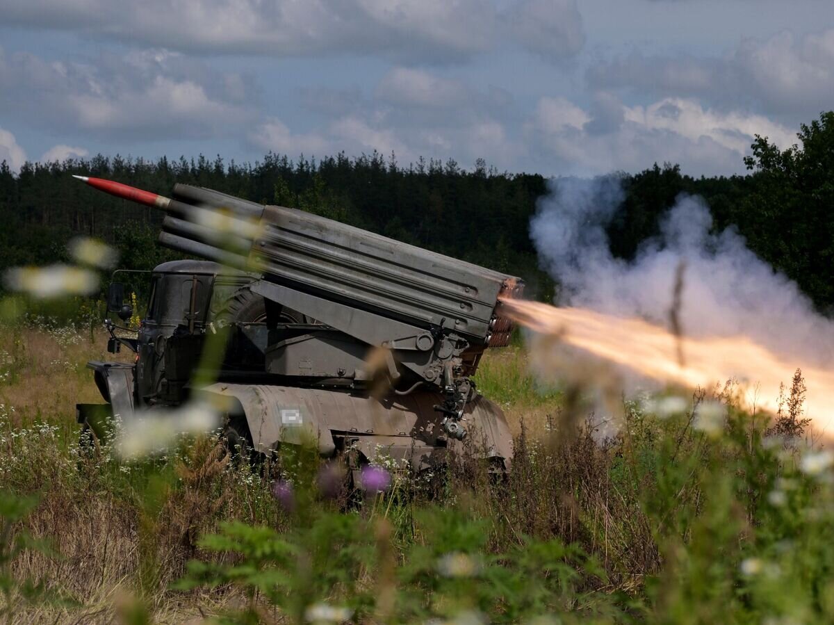    Реактивная система залпового огня БМ-21 "Град" в зоне проведения СВО© РИА Новости / Евгений Биятов
