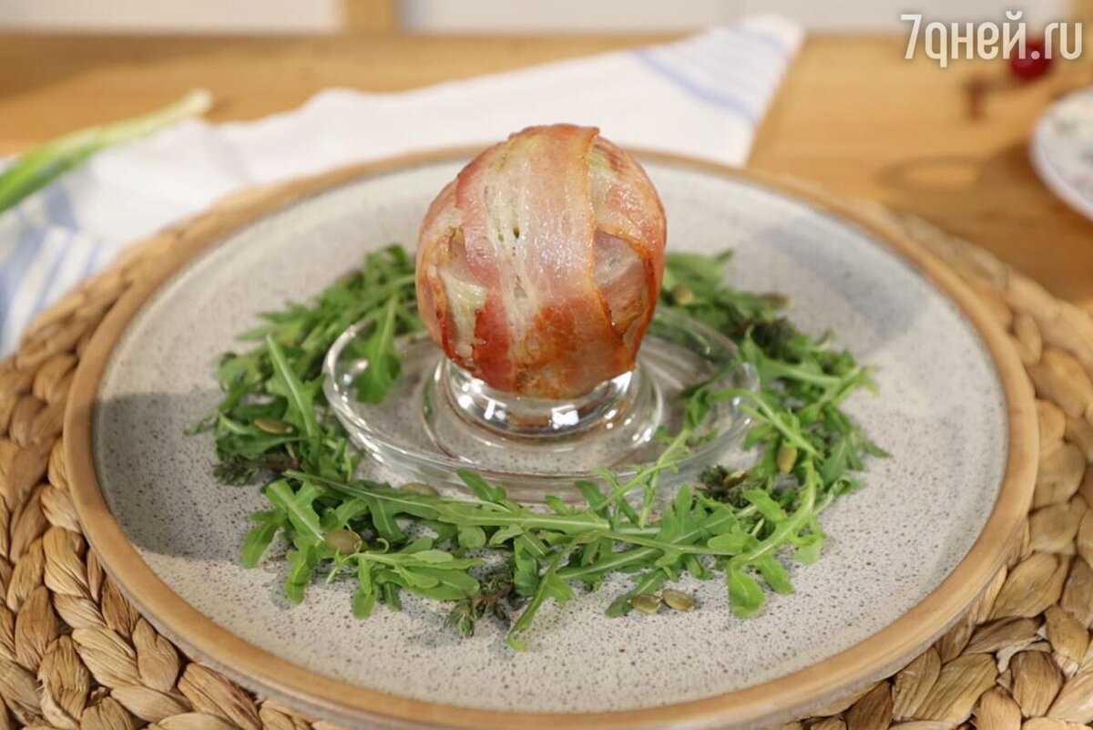    Авокадо-яйцо: рецепт богатого белком и полезными жирами блюда от Сергея Малоземова пресс-служба НТВ