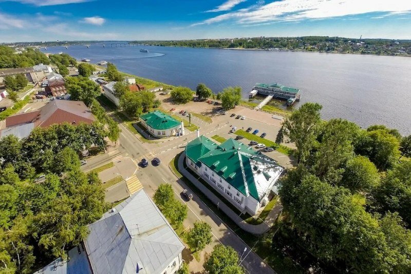 Московская застава, фото travel.yandex.ru. Реклама. ООО «Яндекс Вертикали». ИНН 7736207543