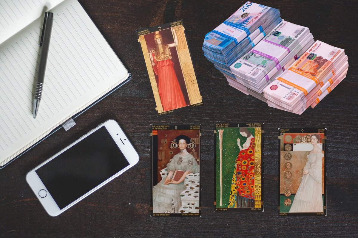 Таро и деньги - несовместимы?