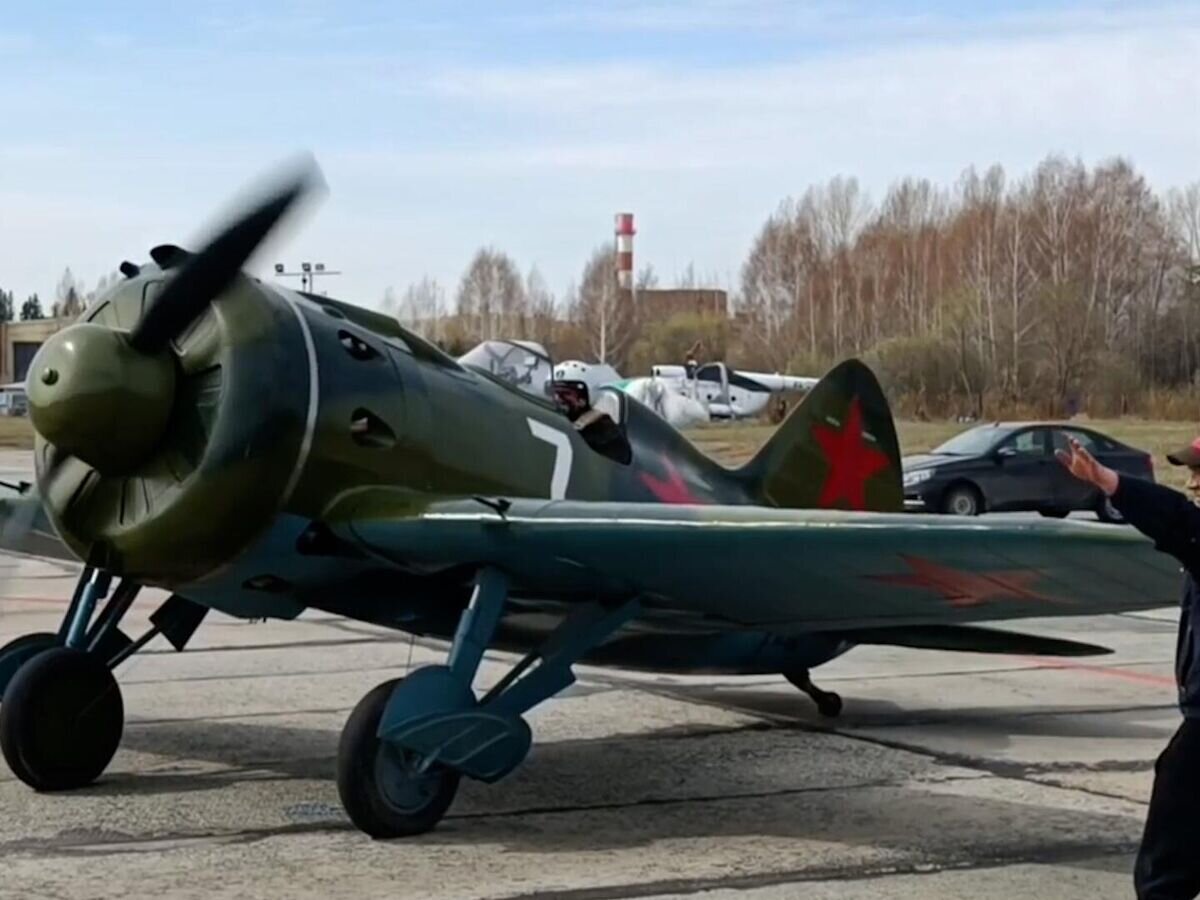    Восстановленный советский истребитель И-16, участвовавший в боях ВОВ© РИА Новости