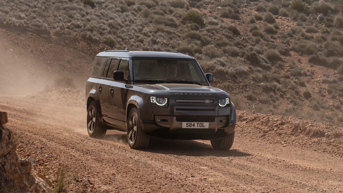 Land Rover Defender 130