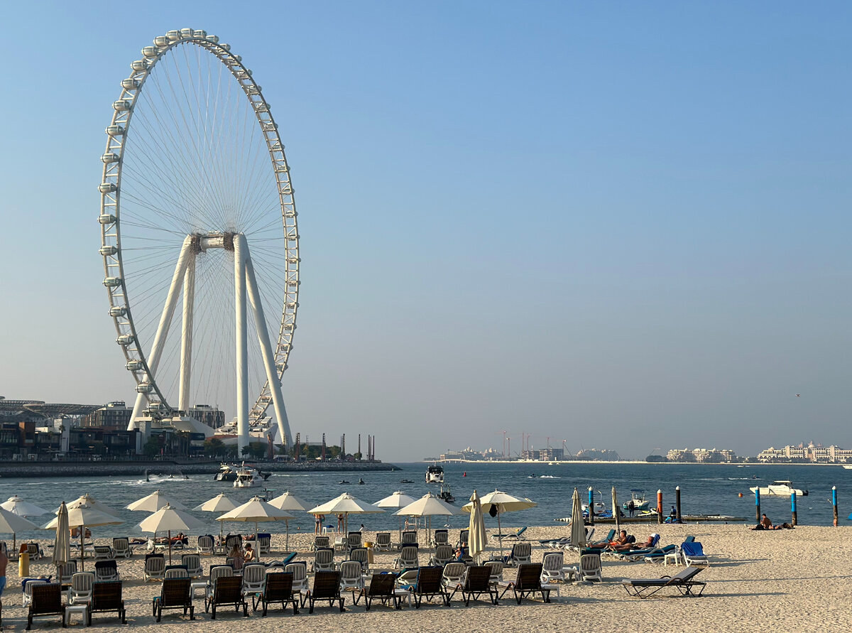 Отдыхать в Дубай прилетают и летом