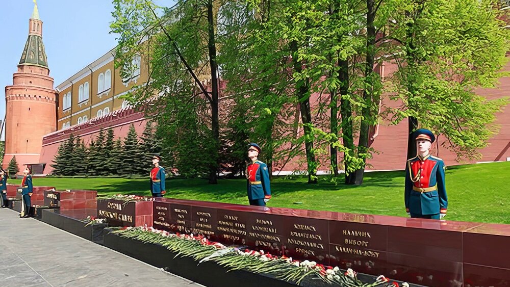 Стела городов воинской славы в Александровском саду