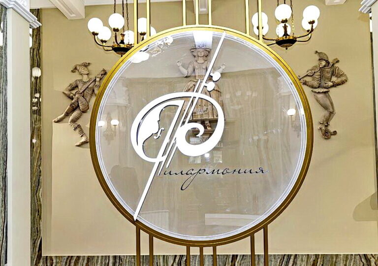    Ансамбль «Камерата Классик» приглашает оренбуржцев послушать песни Победы Кристина Просвиркина