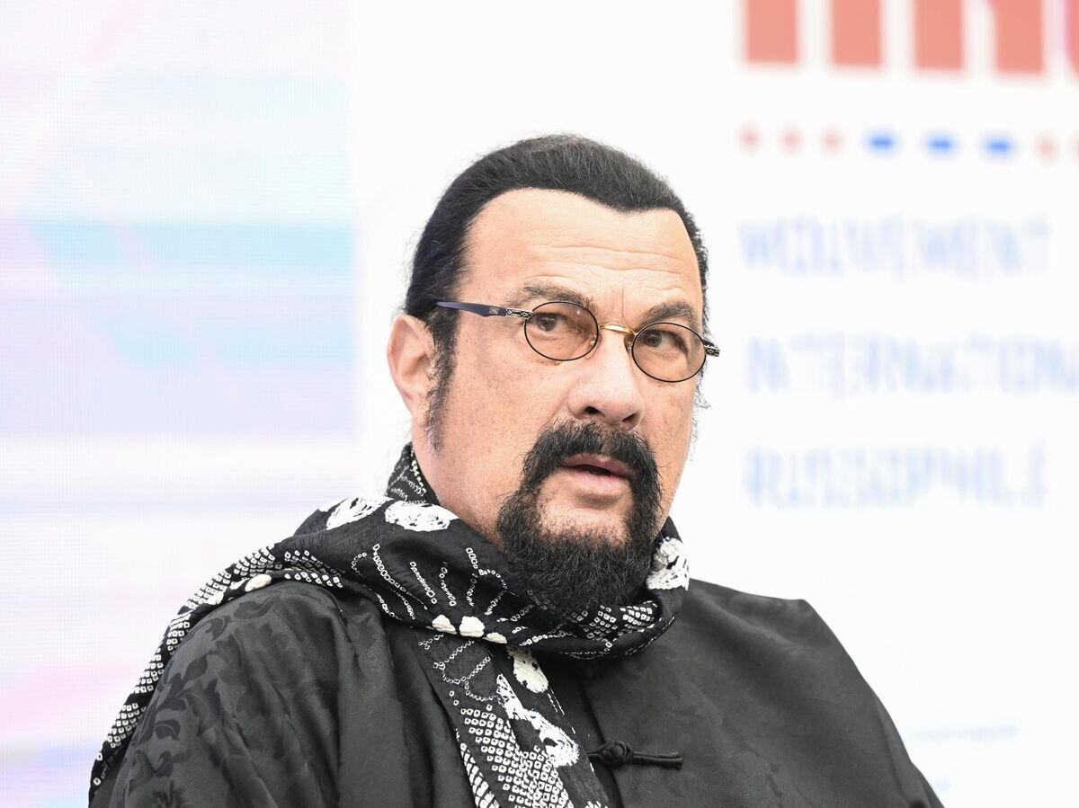    Стивен Сигал на открытии учредительного конгресса Международного движения русофилов© РИА Новости / Илья Питалев