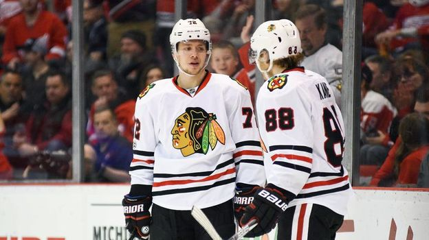 Артемий Панарин (слева) и Патрик Кейн выступали в «Чикаго» вместе два сезона. Фото USA Today