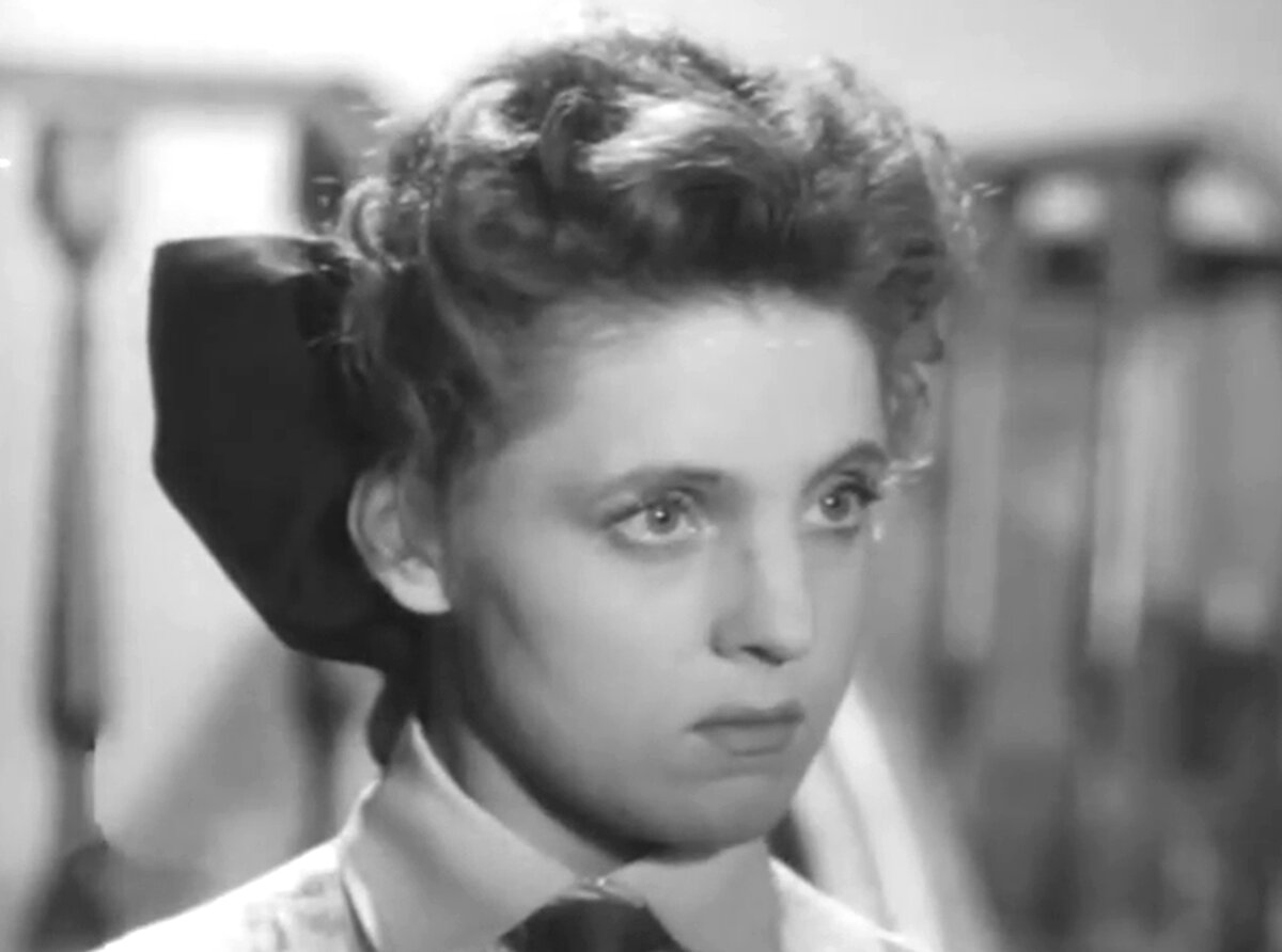 Зинаида Шарко в фильме-спектакле "Достигаев и другие", 1959 г. режиссеры и сценаристы Юрий Музыкант, Наталья Рашевская, композитор Венедикт Пушков (скриншот)