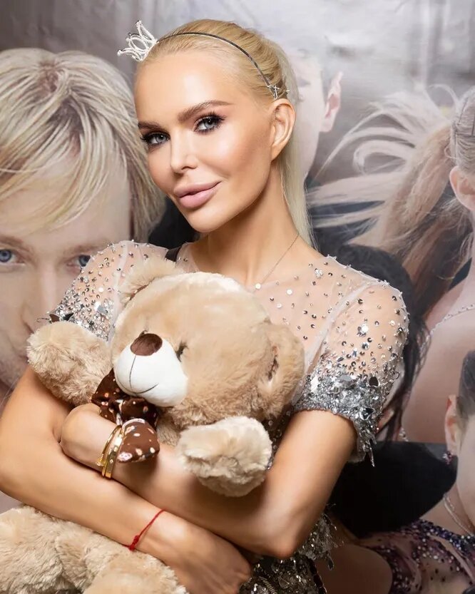 thevoicemag.ru (Алиса Лобанова)