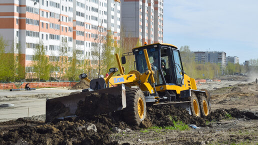 Грейдер XCMG GR215. Планировка грунтовой дороги.