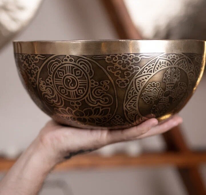 Тибетская поющая чаша — инструмент звукотерапии