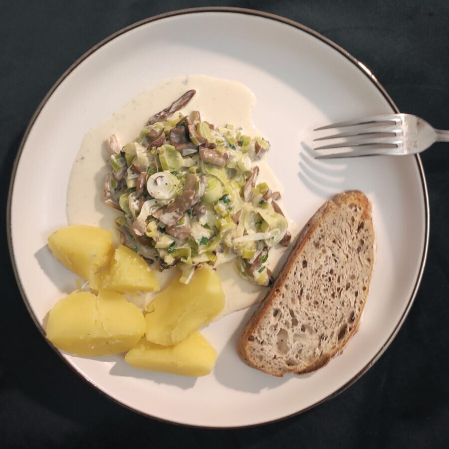    Вешенки по-французски   
Источник: Мария Моднова для Креаликум