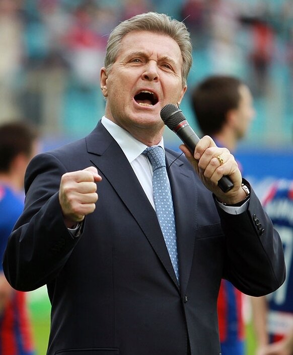    Лев Лещенко поет "День Победы", 2012 год