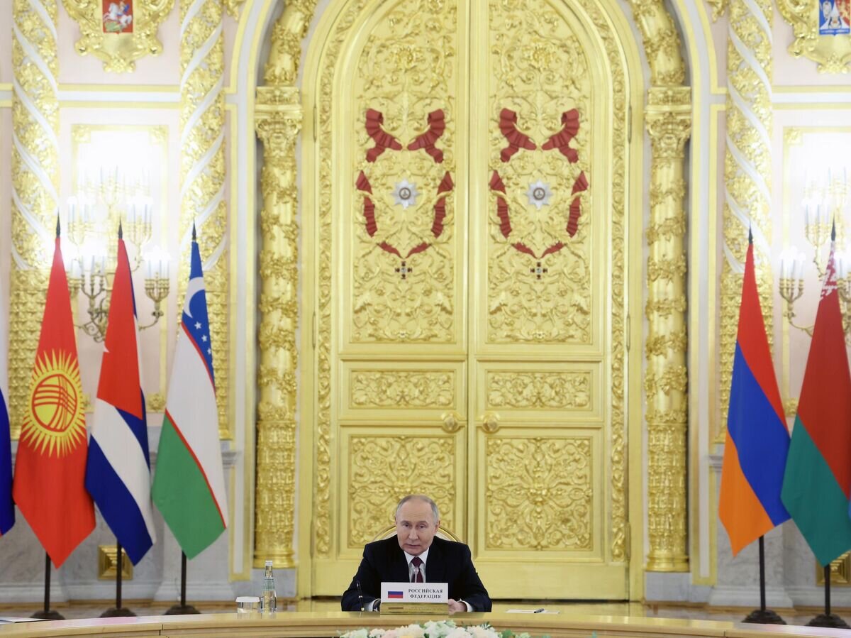    Президент РФ Владимир Путин на юбилейном заседании Высшего Евразийского экономического совета© РИА Новости / POOL