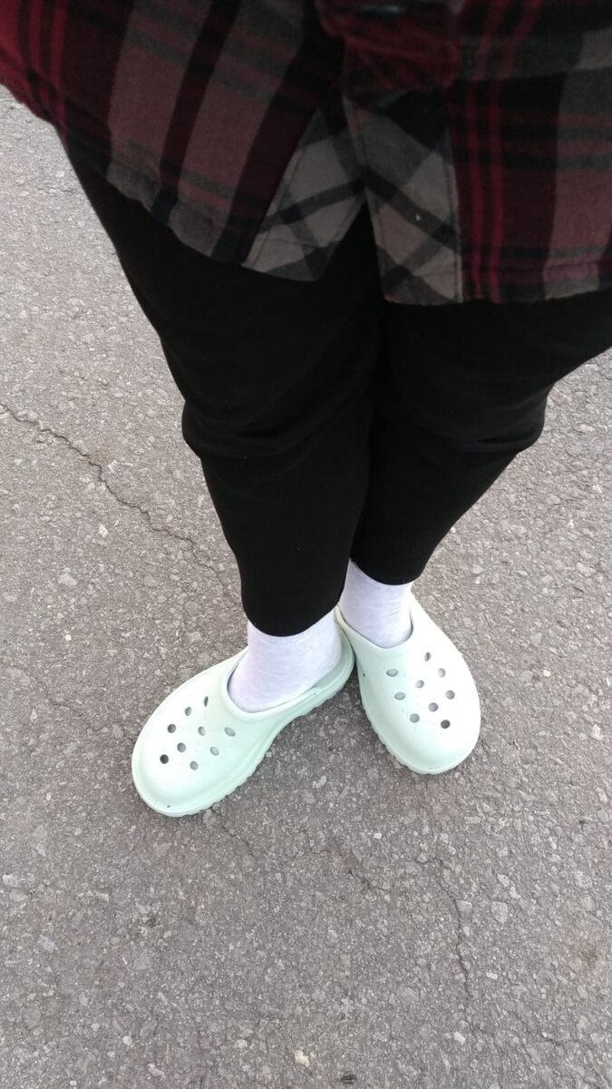 Еще лавандовый цвет есть. Этот нежно зеленый.