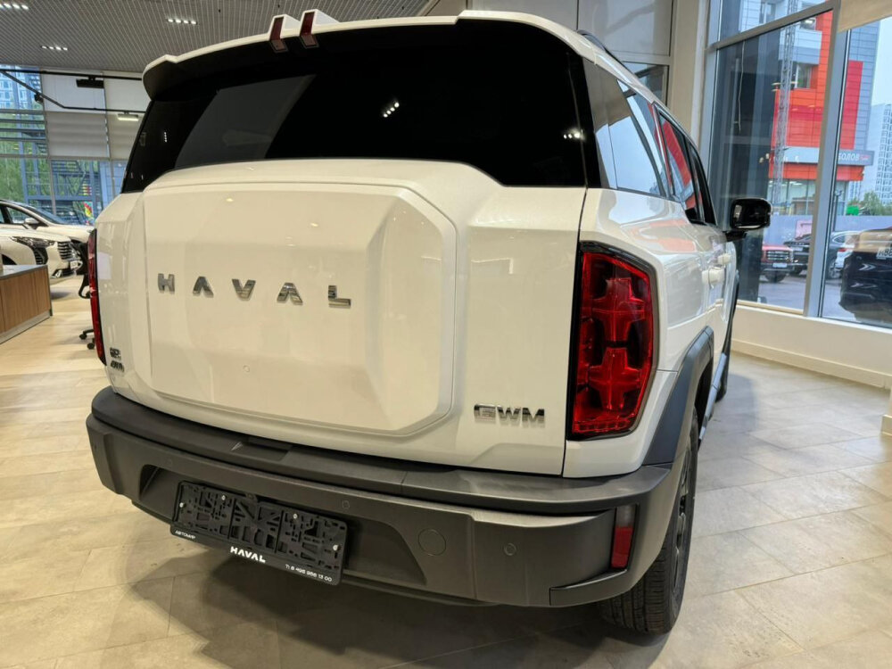 В задней части Haval H3 расположена эмблема GWM / фото Клуба владельцев Haval