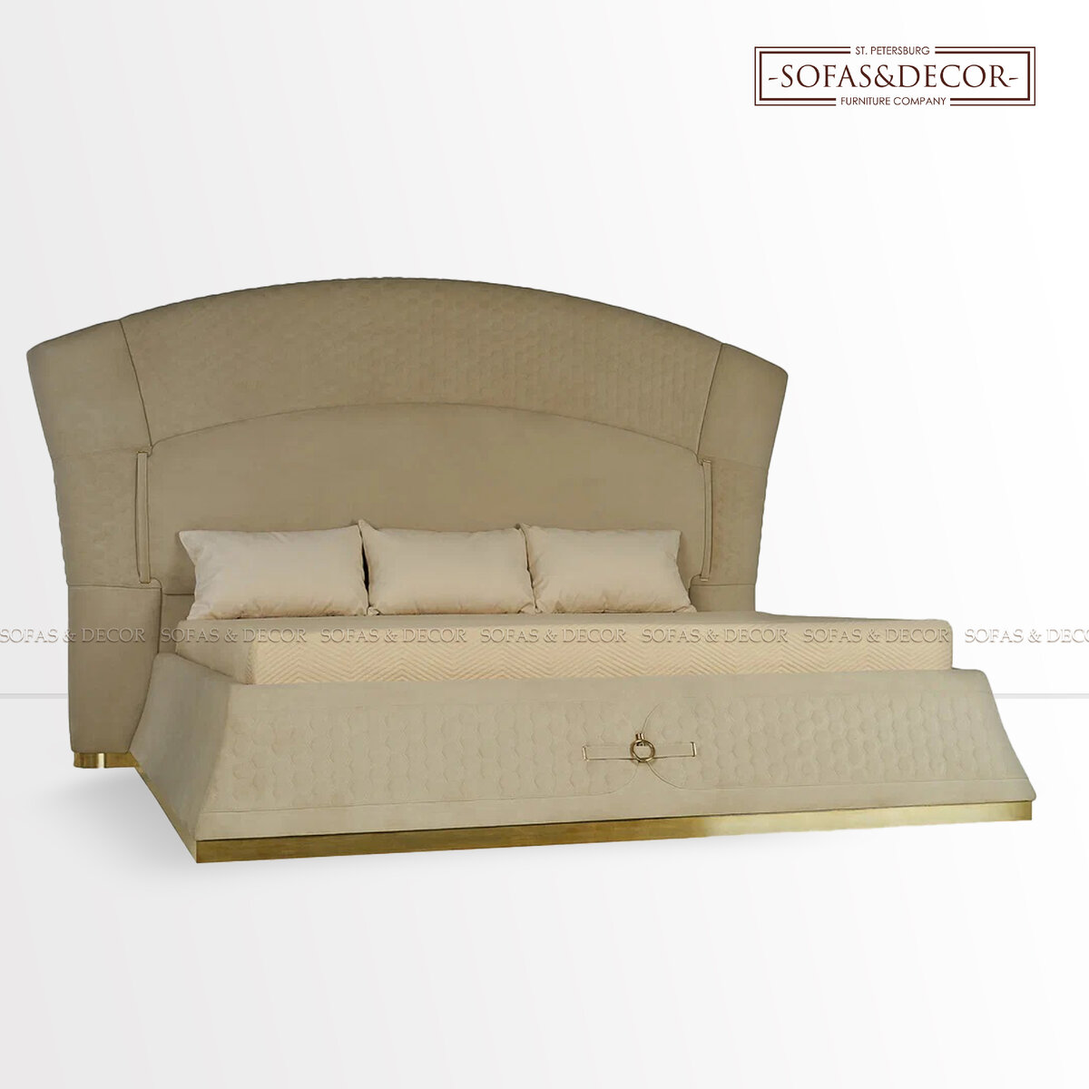Кровать Sofas&Decor в обивке из велюра.