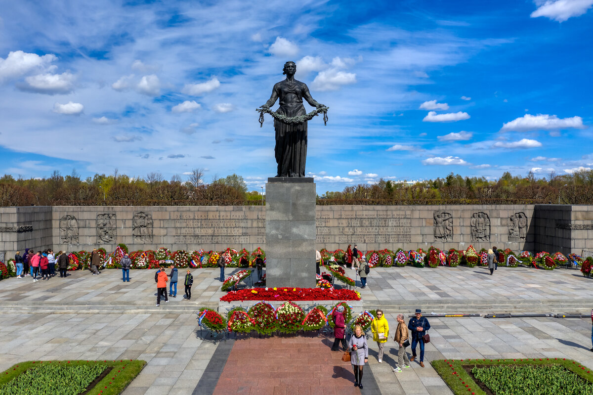 Пискаревское мемориальное кладбище санкт петербург фото