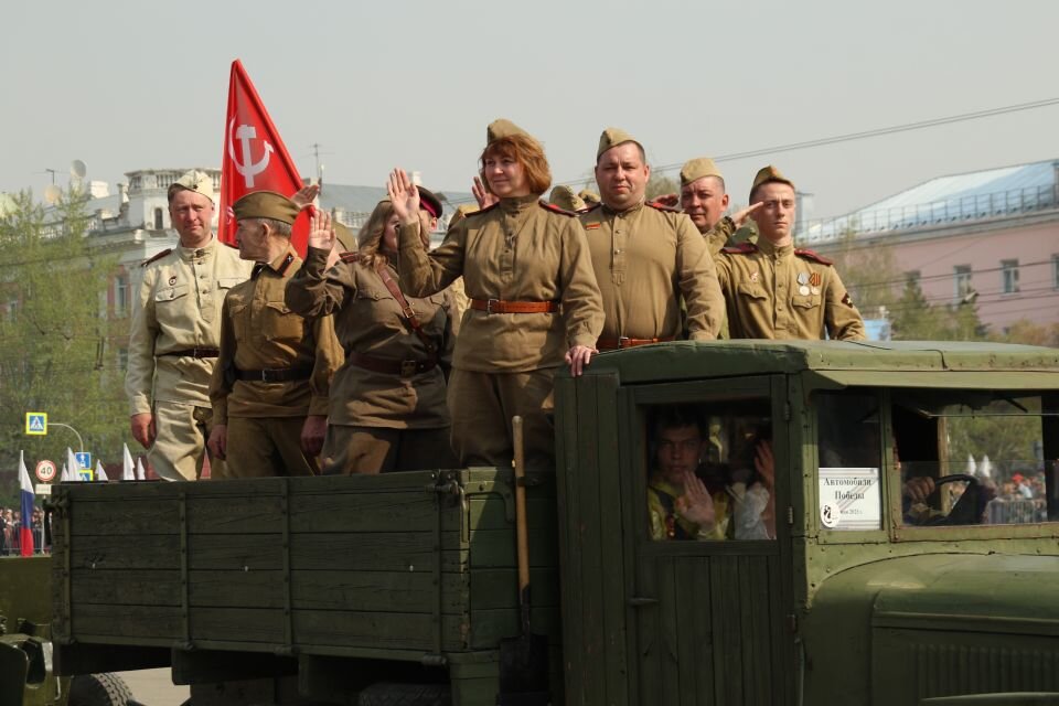    День Победы в Барнауле. 9 мая 2023 года. Источник: Виталий Барабаш/"Толк"