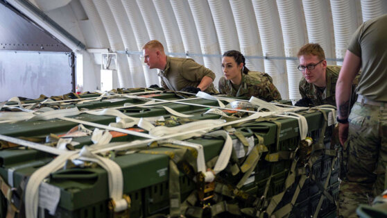    Госдеп: США пересматривают поставки вооружений для Израиля Андрей Бурков