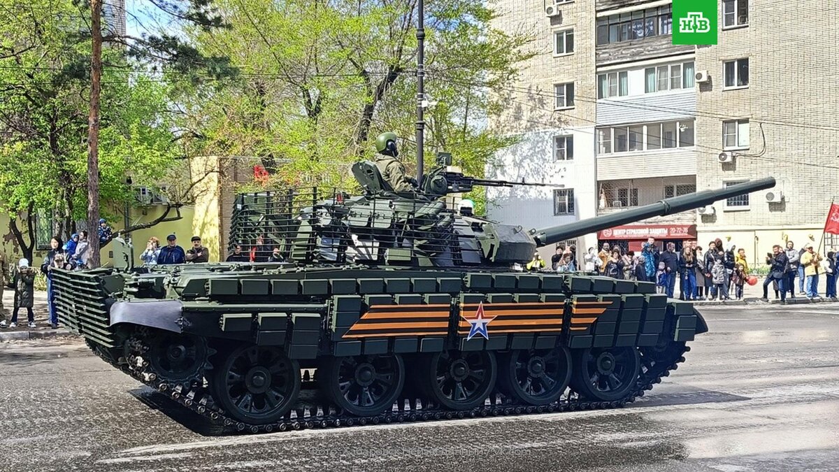    В Хабаровске и Владивостоке состоялись парады в честь Дня Победы