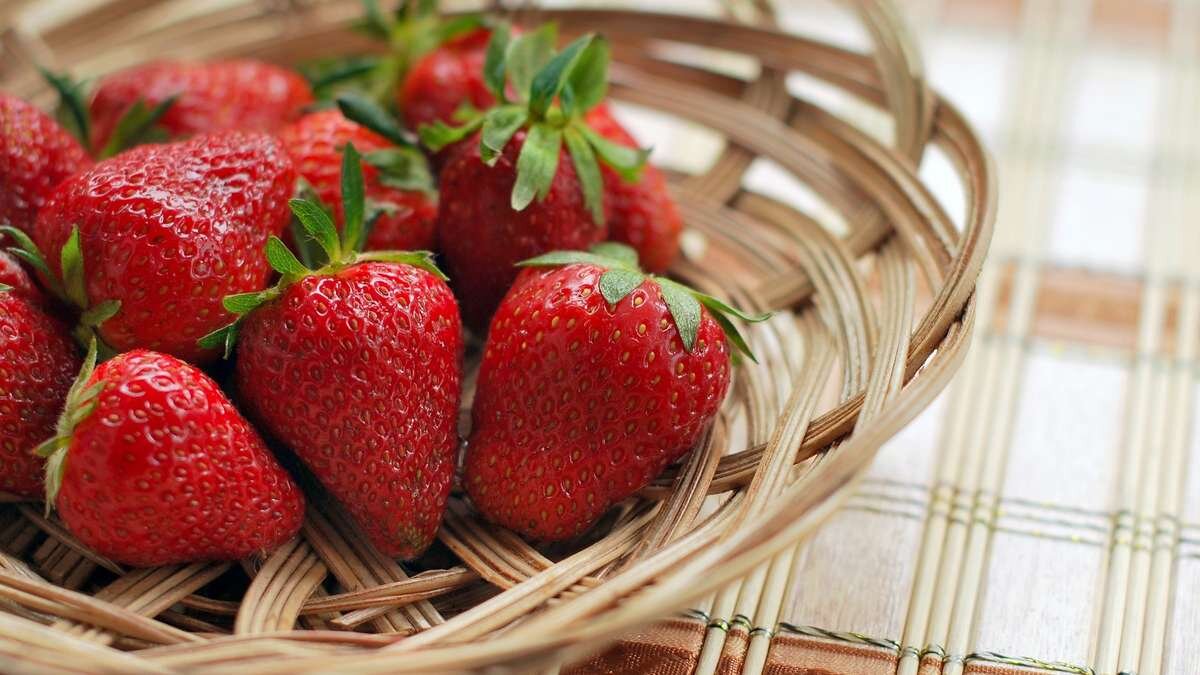 Виктория – одна из самых распространенных ягод в огородах прикамцев. Фото: pxhere.com (18+) 