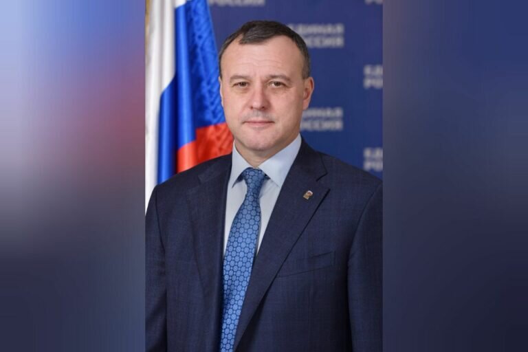    Депутат Государственной Думы ФС РФ Олег Димов поздравил оренбуржцев с 9 Мая Кристина Просвиркина