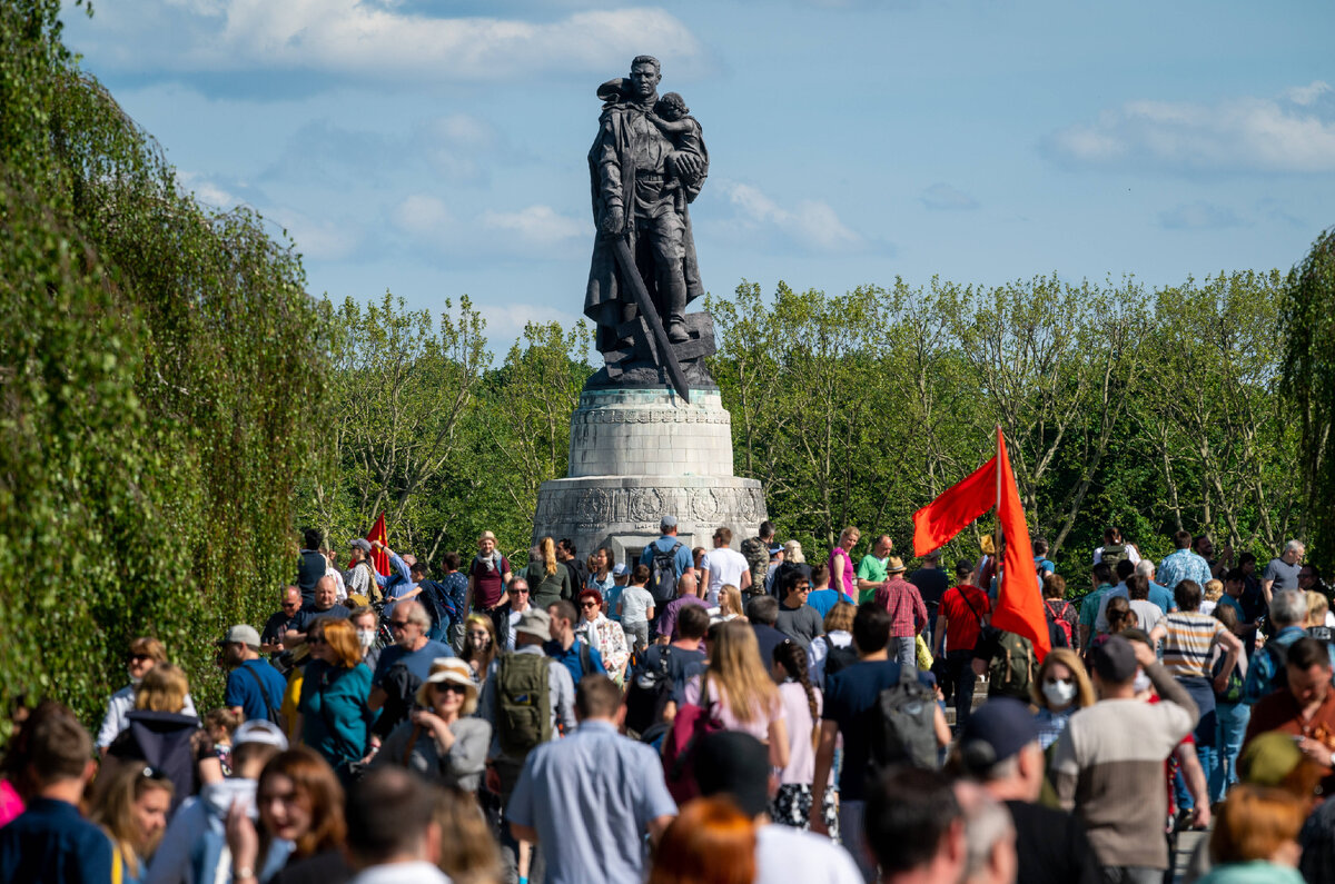 Памятник установлен в берлинском Трептов-парке. Фото: Eberhard Thonfeld via www.imago-/www.imago-images.de