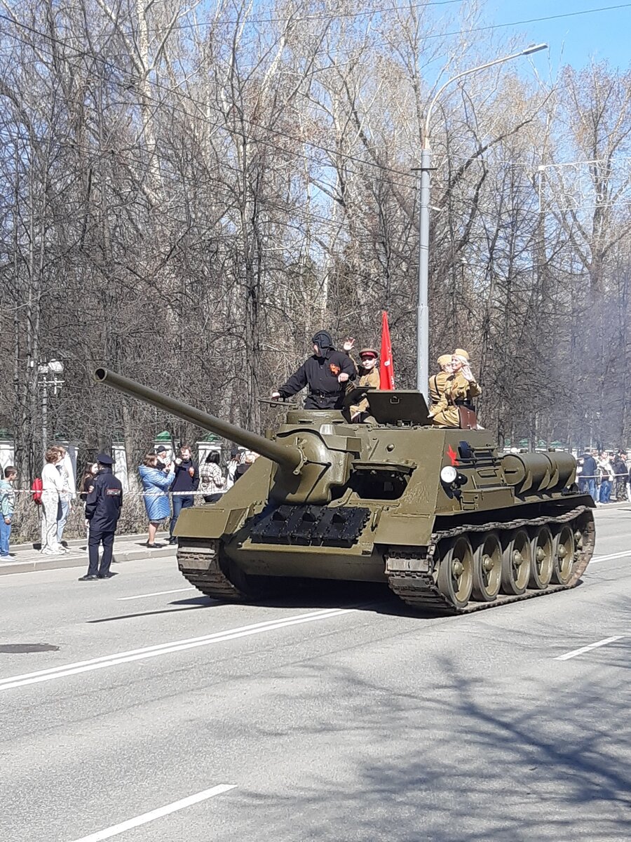 Парад Победы в Томске. 9 мая 2024. Фоторепортаж | Символы воинской доблести  | Дзен