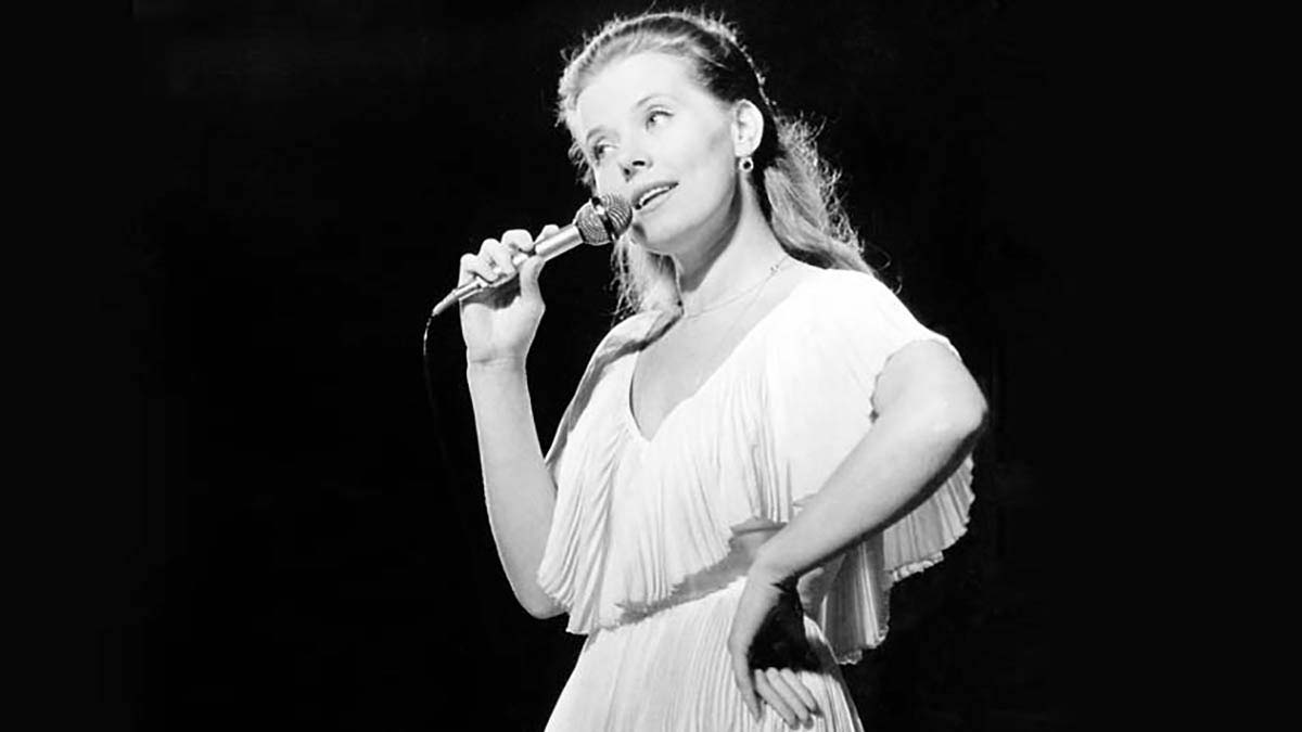 Любовь бажина оричи. В исполнении ее можно. Гюлли чохели. Толкунова. В исполнении ее можно.