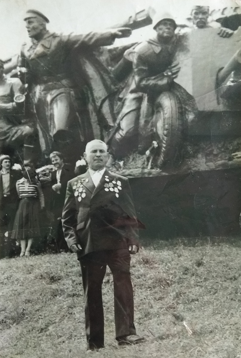 Сердюков Александр на мемориале Саур-Могила на праздновании Дня победы