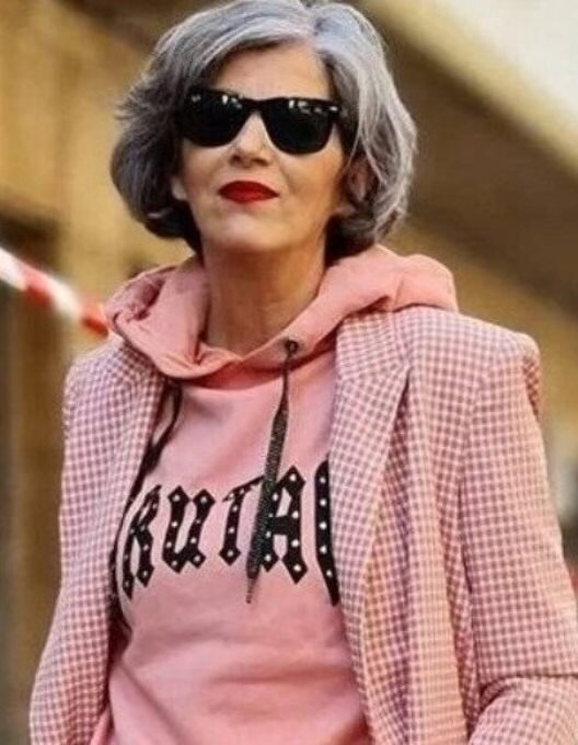 Что лучше, седина или крашеные волосы — сравните на конкретном примере ...