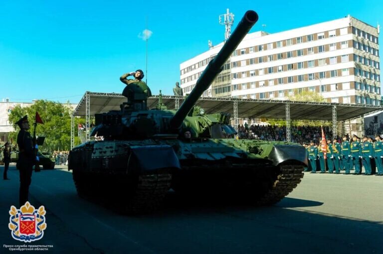    Т-34, «Катюша» и самоходка ИСУ-152. Парад Победы в Оренбурге-2024 Белов Михаил Александрович