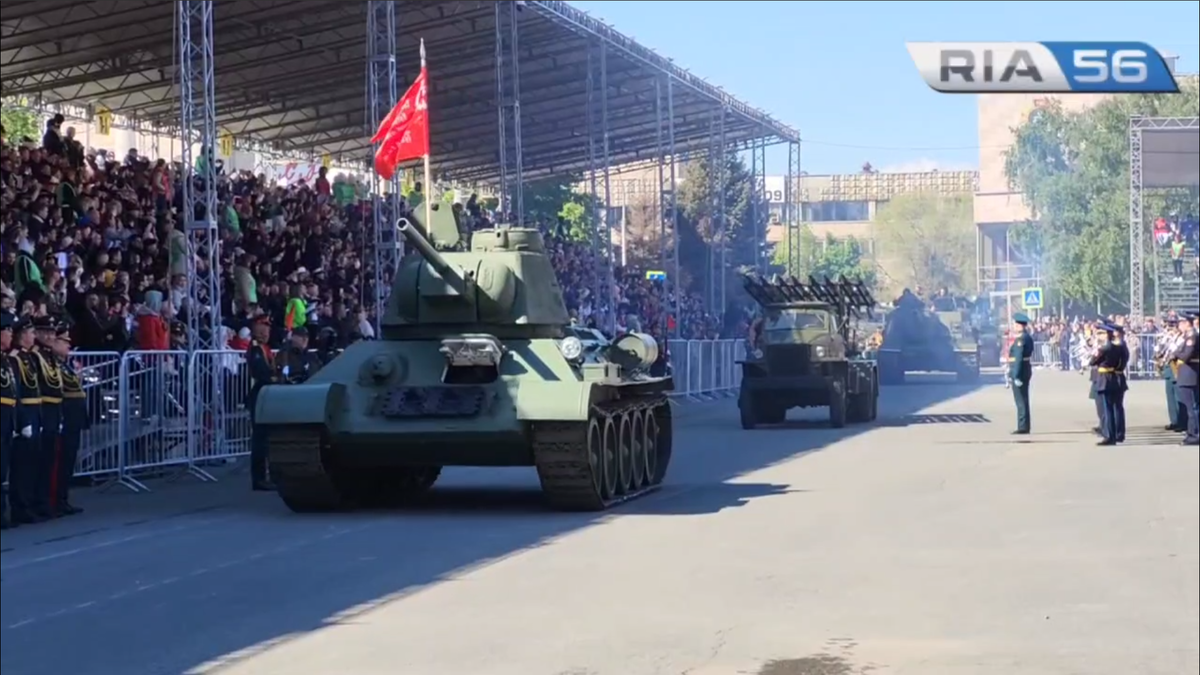    Т-34, «Катюша» и самоходка ИСУ-152. Парад Победы в Оренбурге-2024 Белов Михаил Александрович