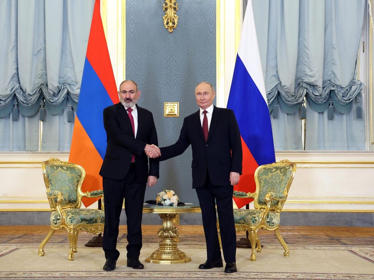    Встреча президента Владимира Путина с премьер-министром Николом Пашиняном© РИА Новости / POOL