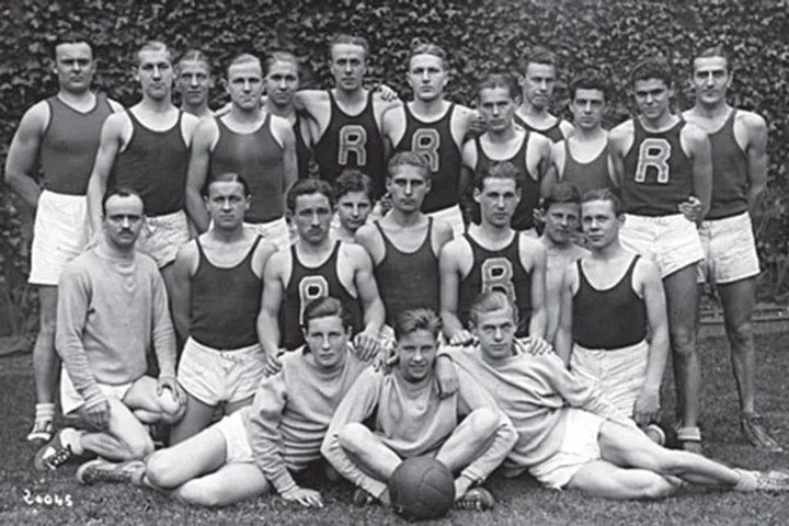 Баскетбольная команда из русских эмигрантов. скриншот с сайта basketeurope.com