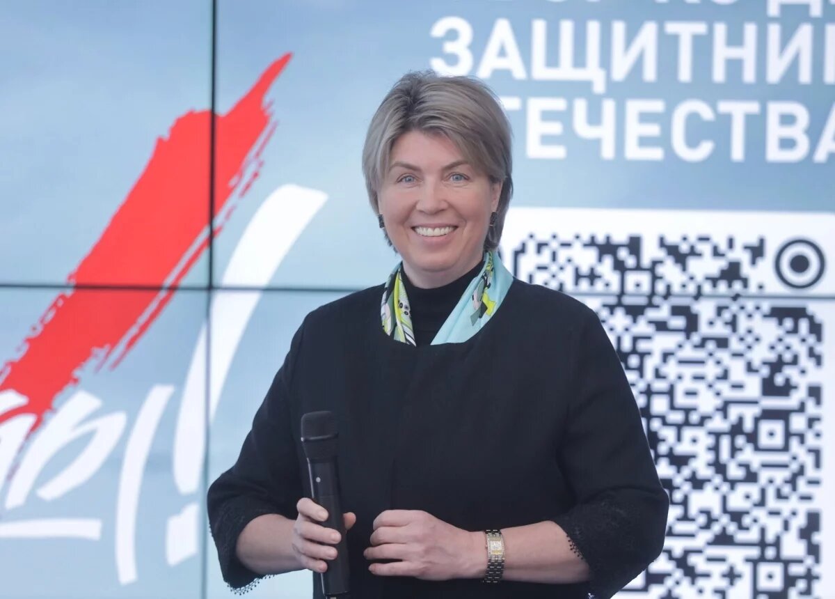    Губернатор Псковской области вручил Марине Гаращенко орден Пирогова