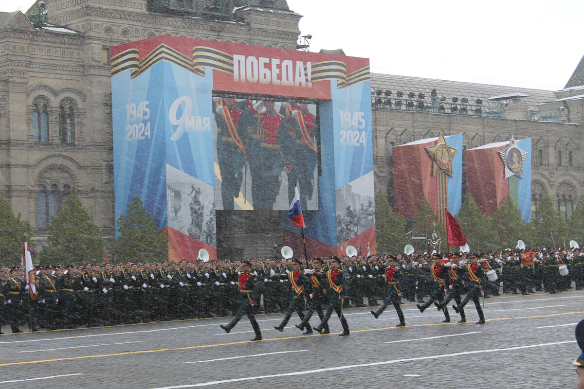 Парад Победы в Москве не сумела испортить даже плохая погода.  Фото: ФедералПресс / Денис Коробейников