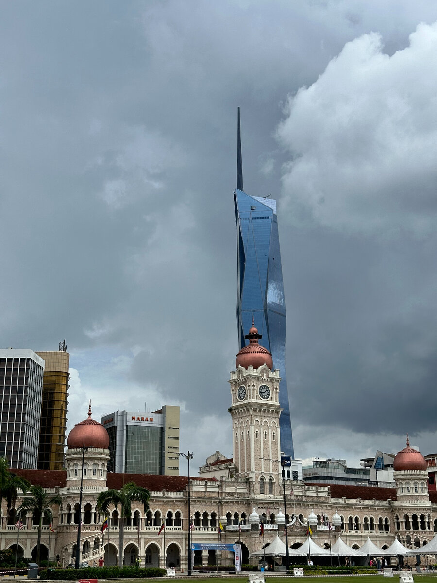 Дворец Султана Абдул Самада и Башня Мердека