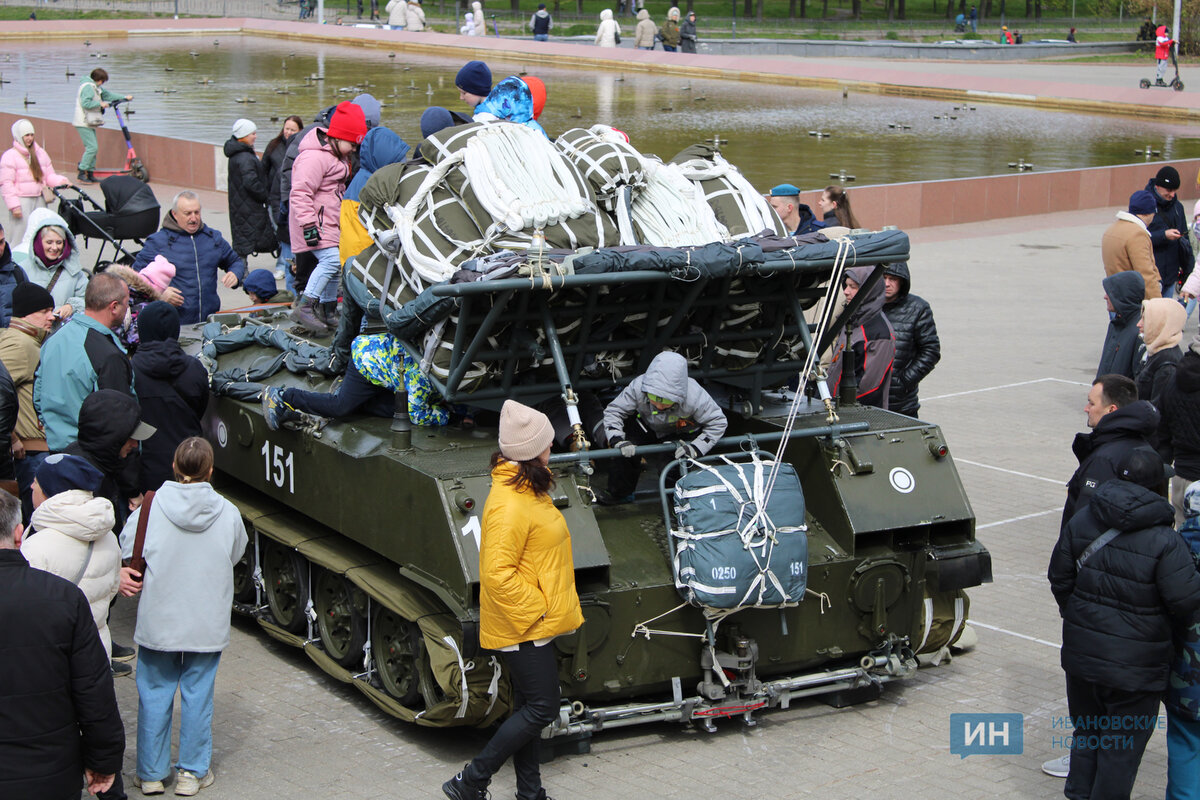 Нидерландская БМП и российская зарядная база: в Иванове открылась выставка  военной техники. Фоторепортаж | «Ивановские новости» | Дзен