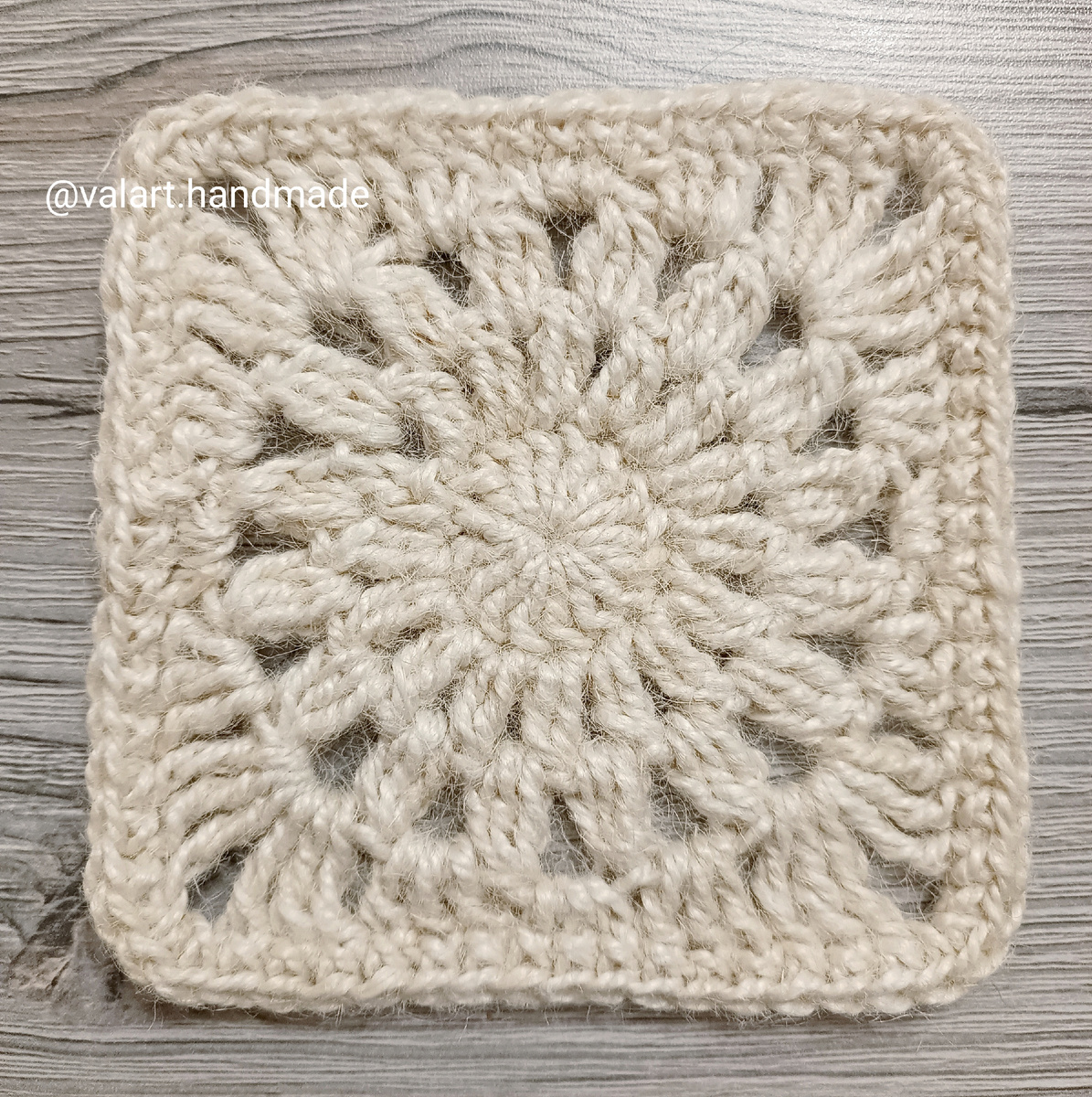 Вяжем 14 мотивов. 