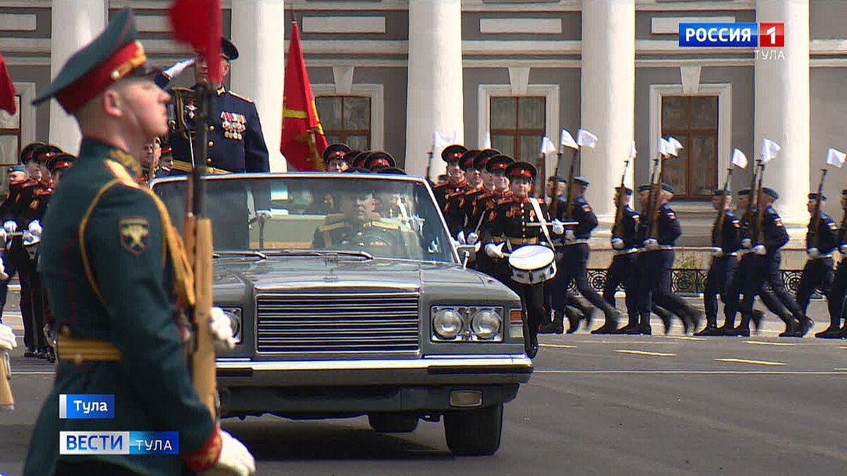 Военный парад в Туле: репортаж с площади Ленина | Вести Тула | Дзен