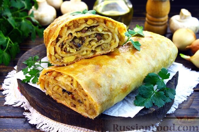 Вареники с картофелем, печенью и грибами