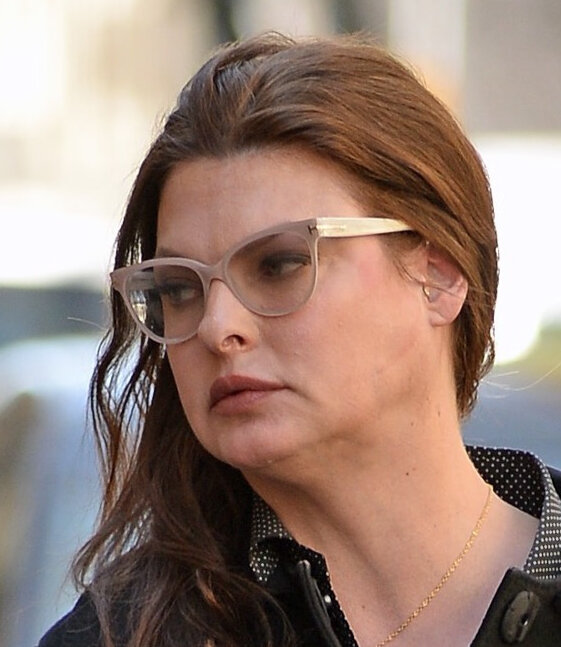 Linda Evangelista seen makeup free on rare outing after plastic surgery left her