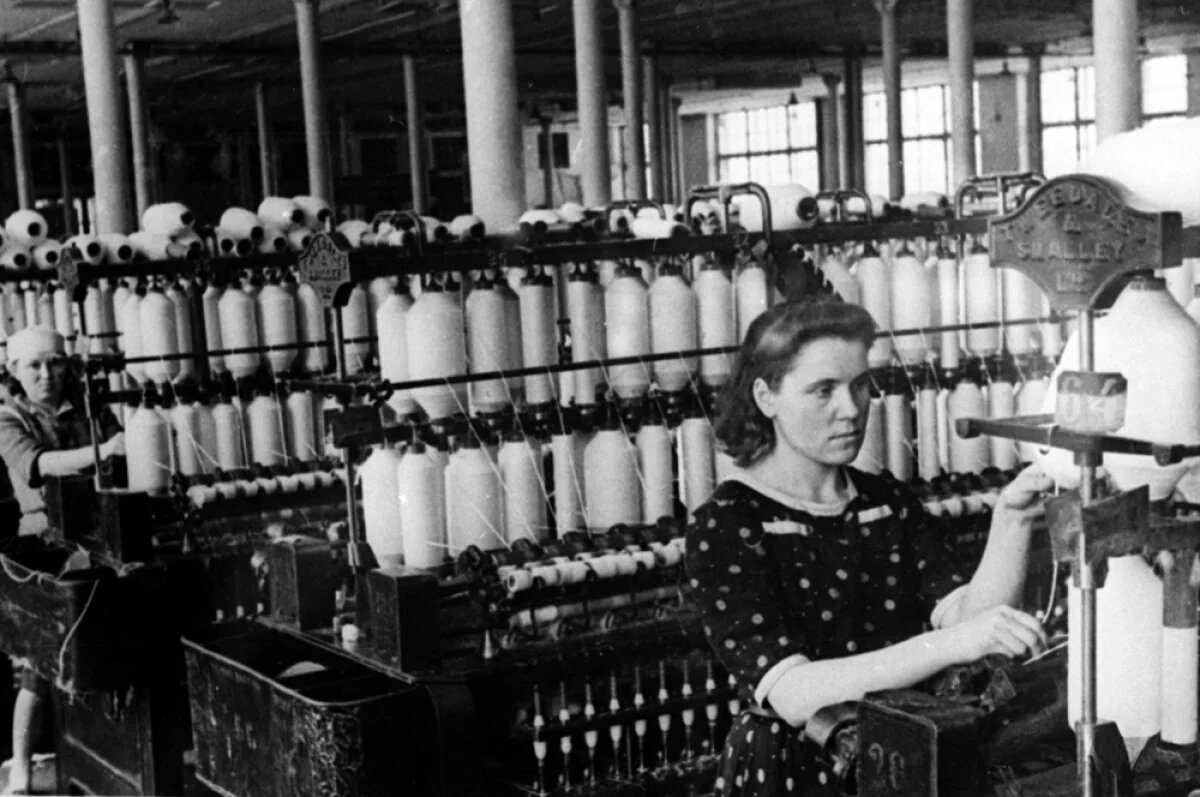    Почти каждая гимнастёрка красноармейца хранила тепло рук жителей Ивановской области.