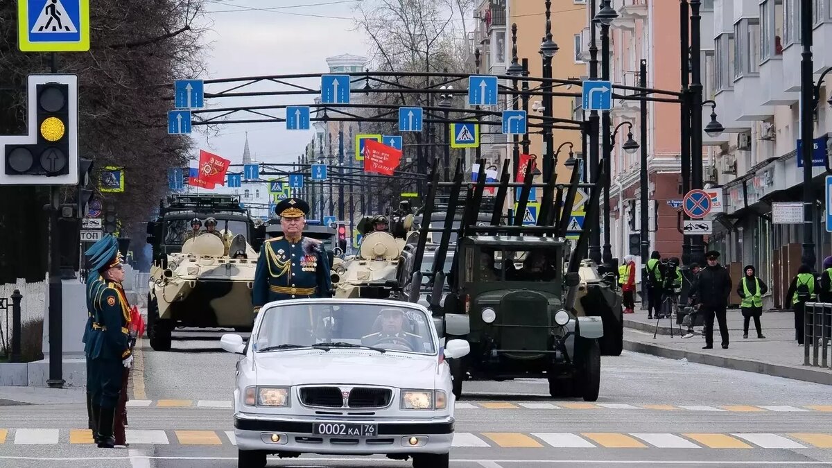 Стало известно имя «Золушки», потерявшей туфельку на параде Победы в Перми  | Properm.ru | Дзен